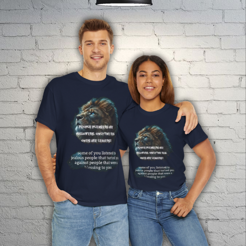 Real Ones Are Leaders – Unisex Heavy Cotton Tee